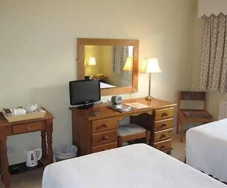 The Nag's Head Otel 4*