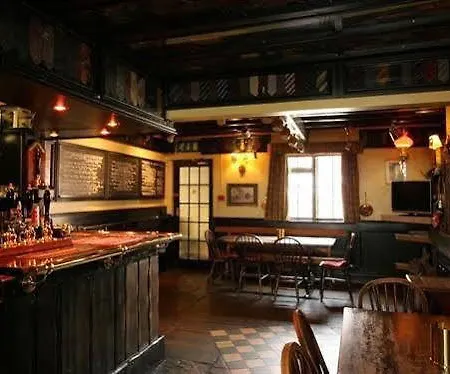 The Nag's Head 호텔 4*
